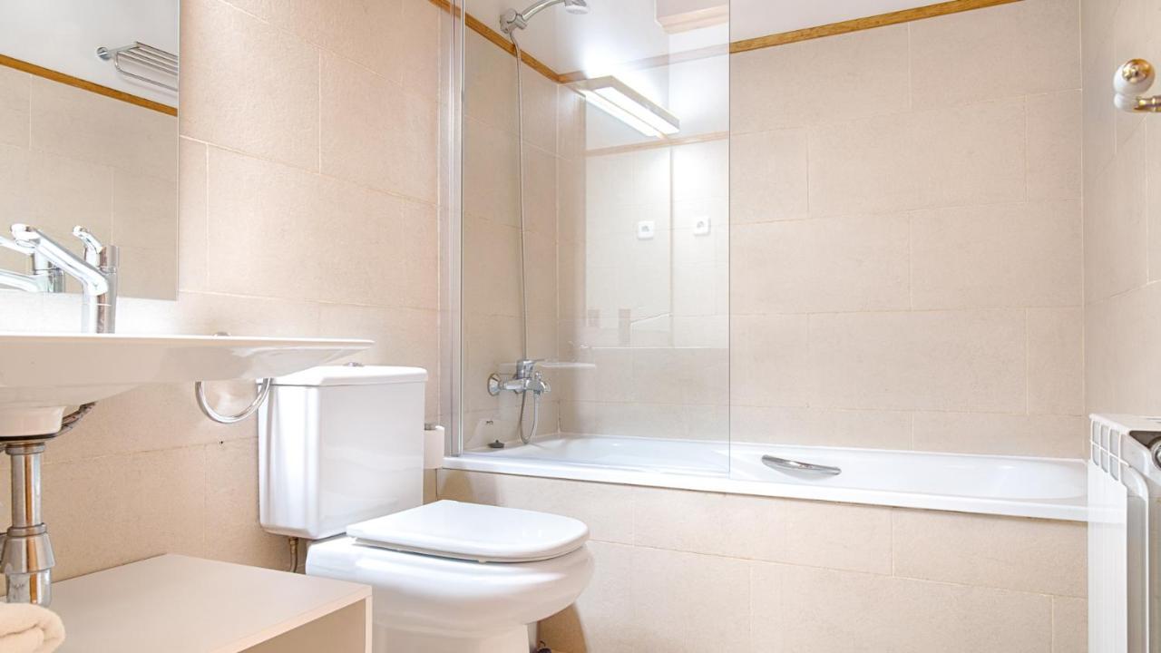 Saplan Real Estate Carlac * Les